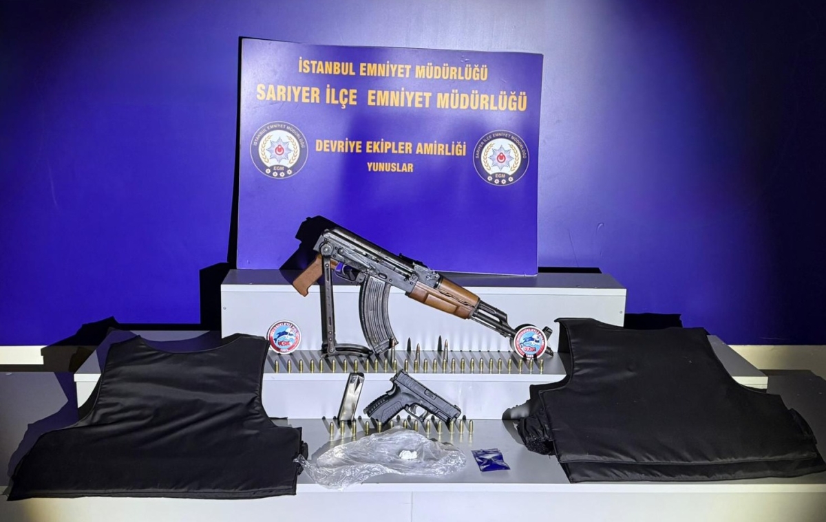 Kırmızı bültenle aranan şüpheli Sarıyer'de uyuşturucu operasyonunda yakalandı