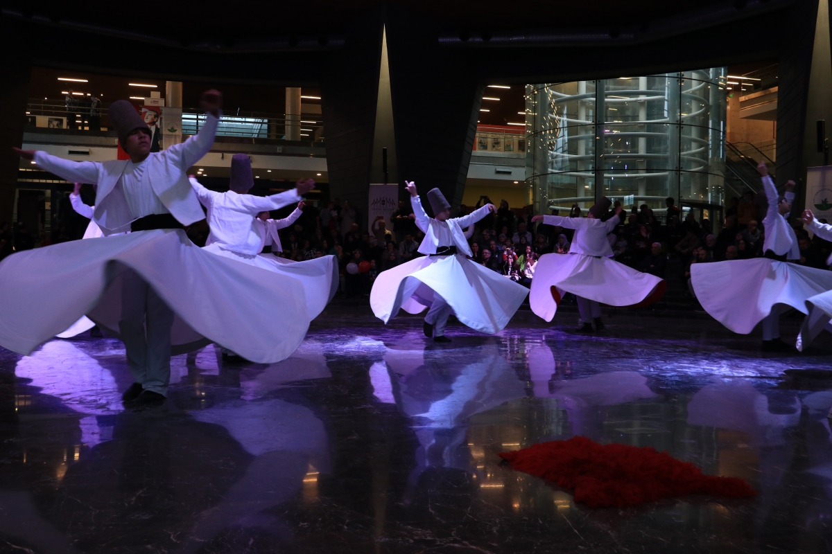 Bursa'da Mevlana'nın 752. vuslat yıl dönümü programı düzenlendi