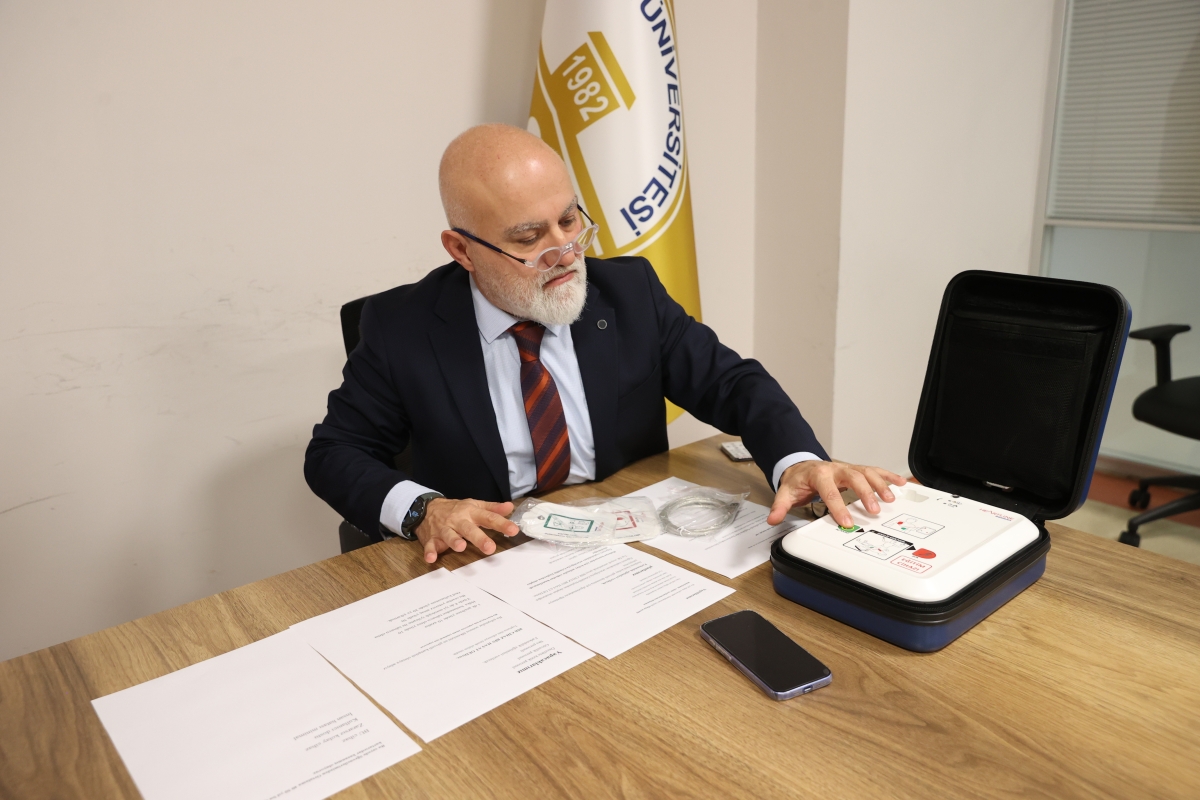 Trakya Üniversitesi'nde ani kalp durmalarına karşı OED cihazları hizmete alındı