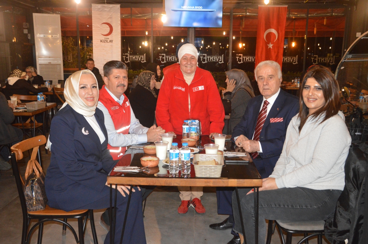 Türk Kızılay Sakarya Şubesi özel gereksinimli bireyler için etkinlik düzenledi